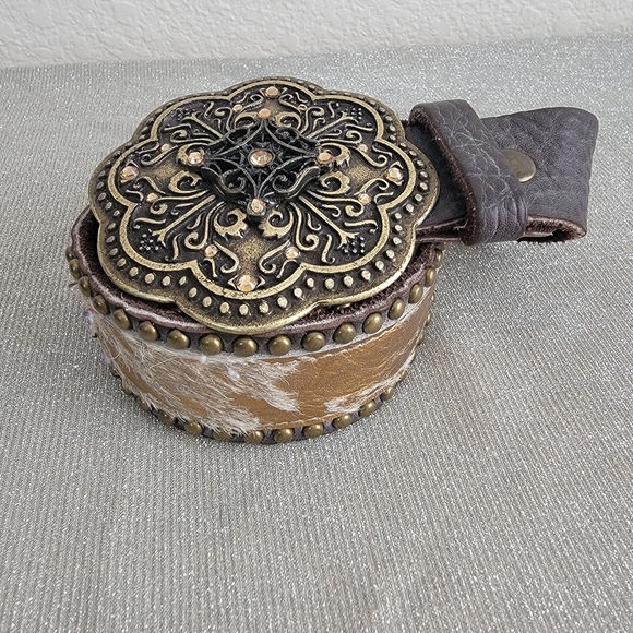 Western Brown Leather Belt with Ornate Buckle, Studs and Hides - Picture 6 of 8